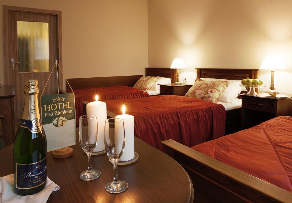 Hotel Pod Zamkem Velké Meziříčí Extérieur photo