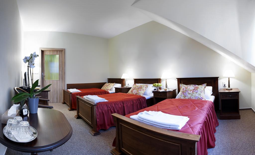 Hotel Pod Zamkem Velké Meziříčí Chambre photo