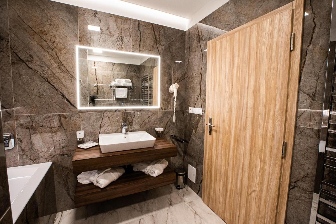 Hotel Pod Zamkem Velké Meziříčí Extérieur photo